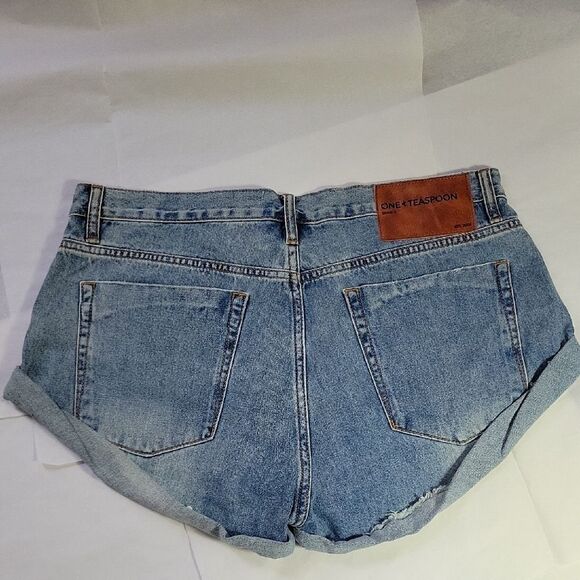 One Teaspoon Denim Shorts NWT - Picture 6 of 6